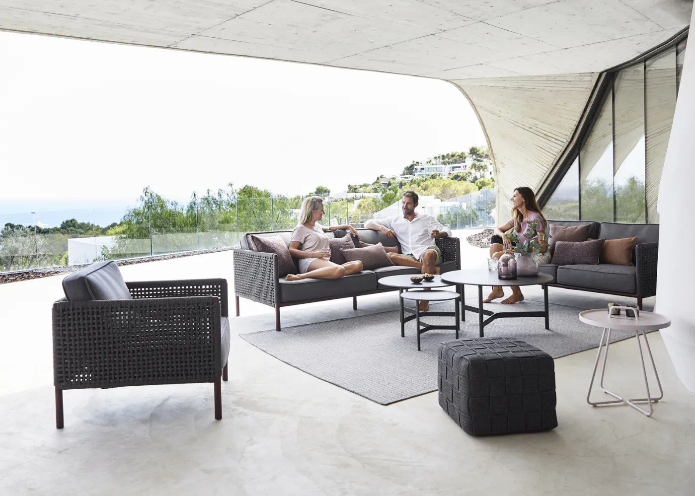sandy|hocker-fussauflage-korbhocker-geflecht-rattan-cane-line-cube-8340rodg-1.jpg